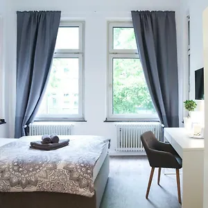 https://joy-rooms-and-apartments.dortmundhotels.net